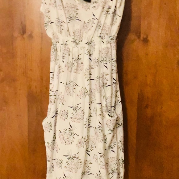 Culture Shop Mini Dress. Off White and Black. - Picture 7 of 8